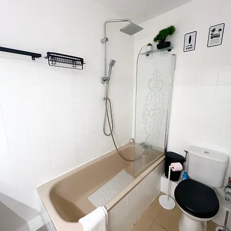 Apartment Le Rivage, Balcon & Wifi En Centre-ville,